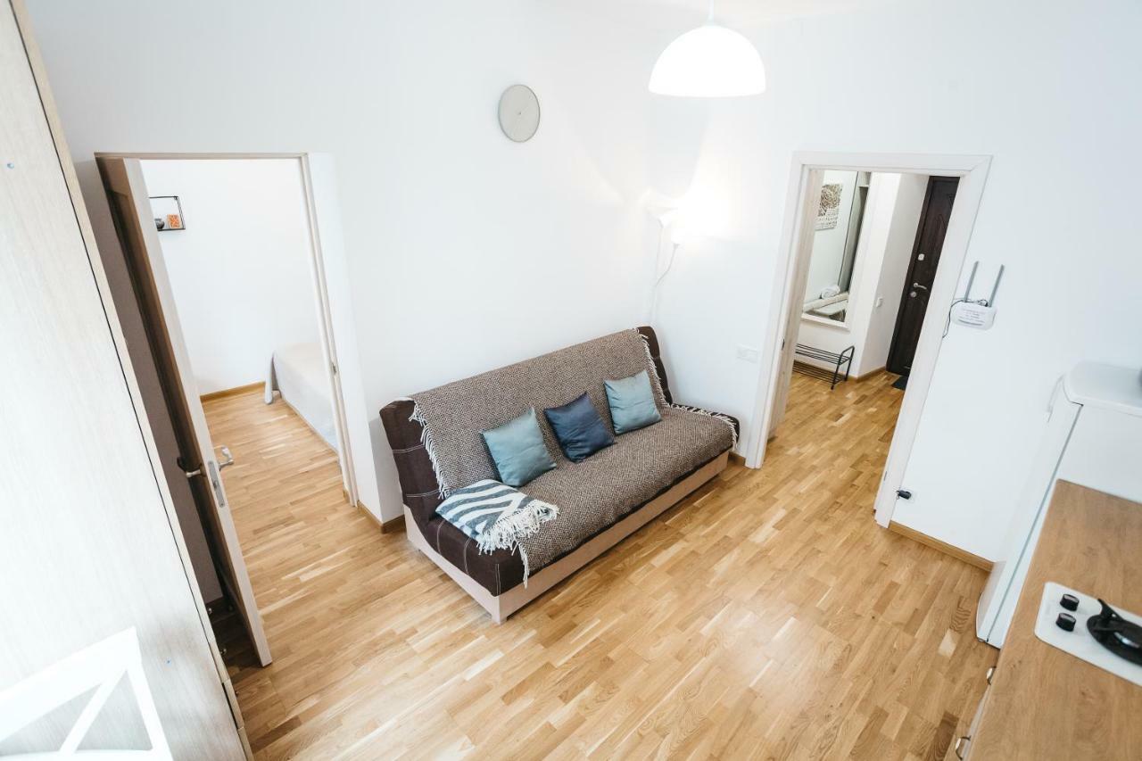 Apartment Krakivska 24 *