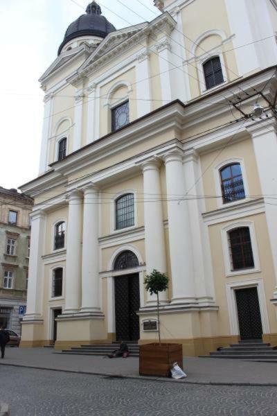 Krakivska 24 * Lviv
